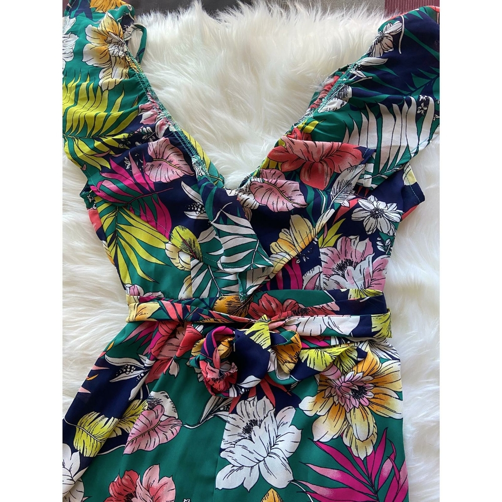 NWOT VICI Jordyn Floral Ruffle Tie Jumpsuit - Picture 3 of 6